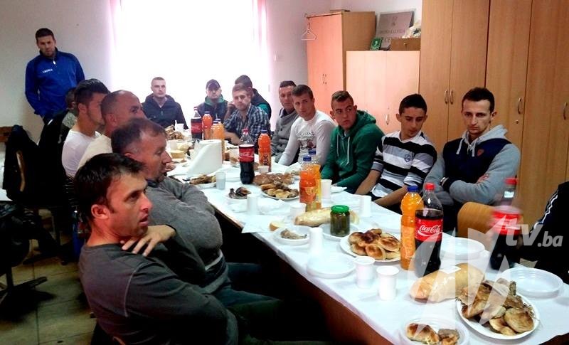 12295386_944094512305470_2970205082170116093_n