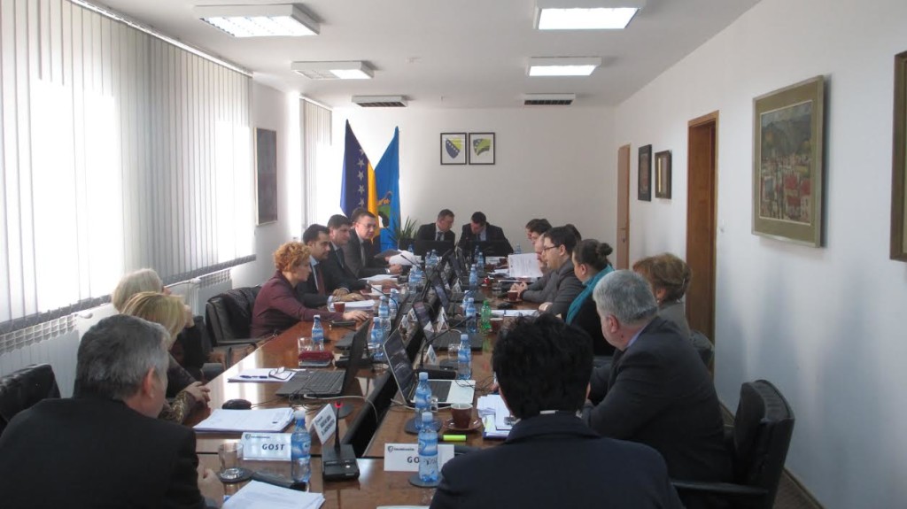 efbd9ba7-8ffa-4f52-b430-d8c2573a23bf