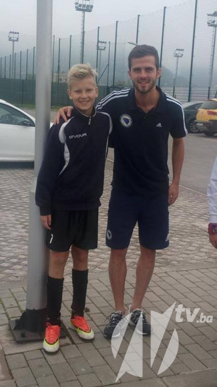 12571322_10208424030668277_892862082_n