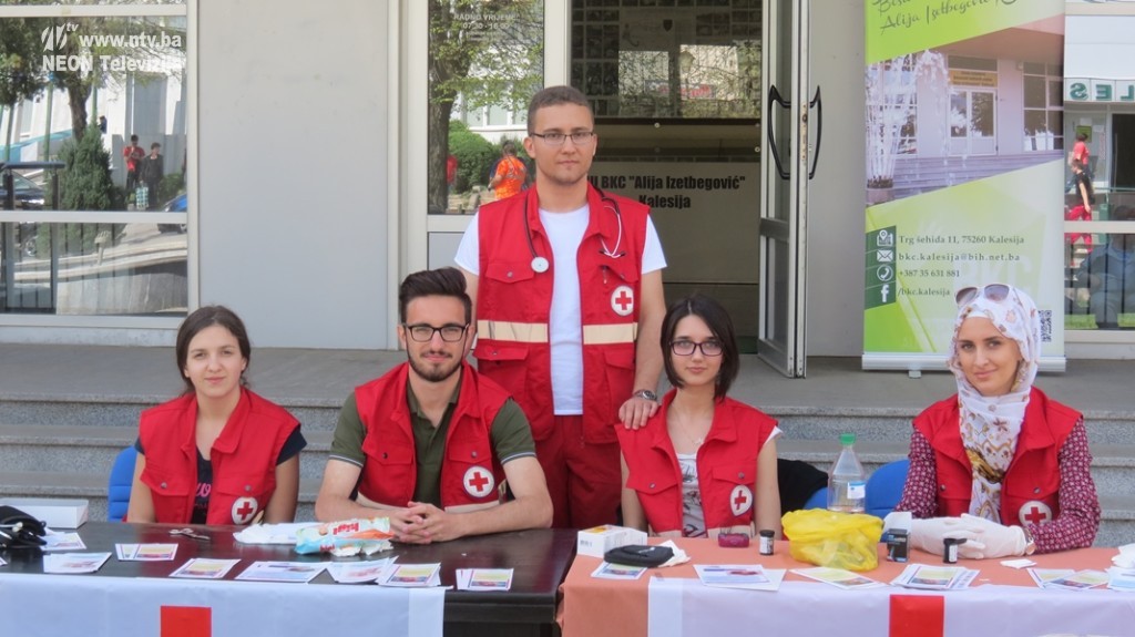 MLADI CRVENI KRIZ KALESIJA