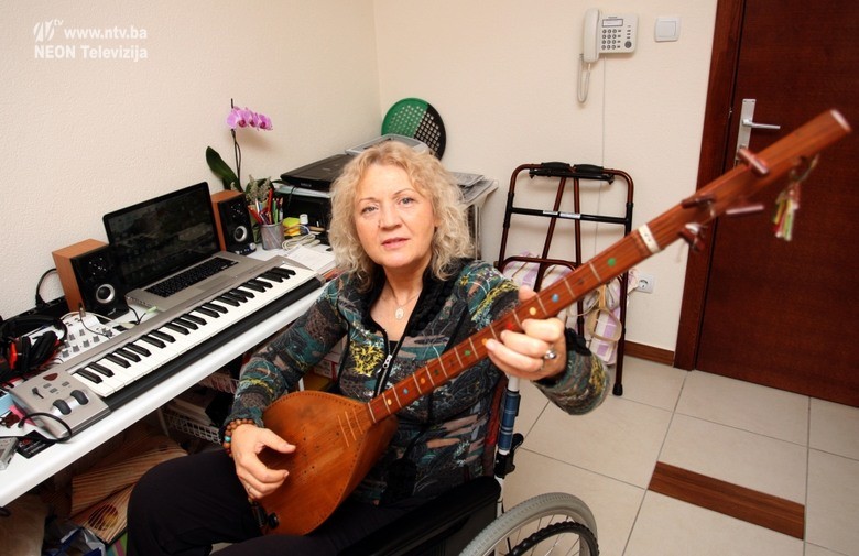 70f38e77812d18e308f1e9c9456b148d