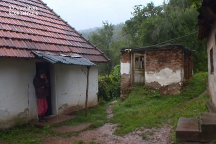 20160824113050018872