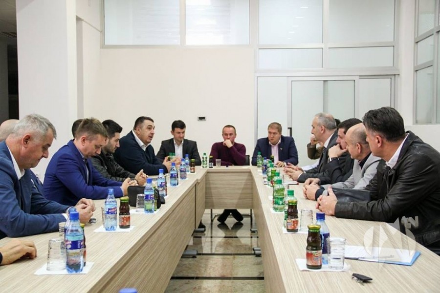 nacelnik-organizovao-sastanak