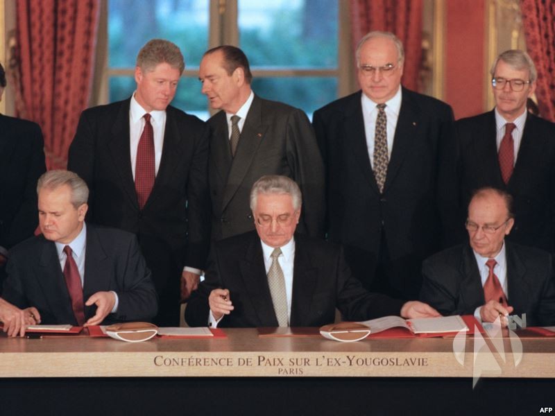 87e2a122-1599-4904-8f08-e408cfb29dd9_mw800_s