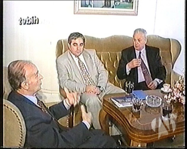 alija-izetbegovic-prva-sim-kartica