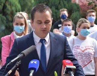 Permanent Link to Nezavisni kandidat dr. Mirsad Selimović održao press konferenciju (FOTO+VIDEO)